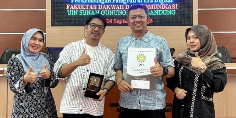 Workshop Jurusan Ilmu Komunikasi Hubungan Masyarakat: Perkembangan Fotografi di Era Digital